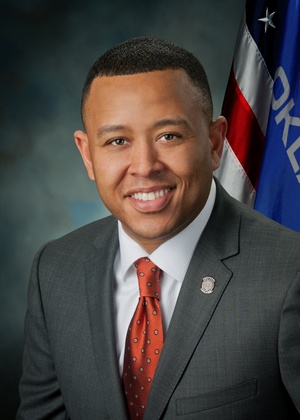 Official portrait of former Oklahoma state house Speaker T.W. Shannon, R