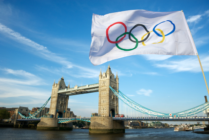Picture of Olympic flag flying over London Bridge
